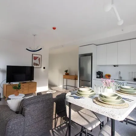 Апартаменты New 2br W Parking #31 Стамбул